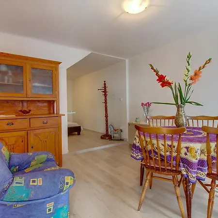 Sea View House Rukonic بيت للعطل